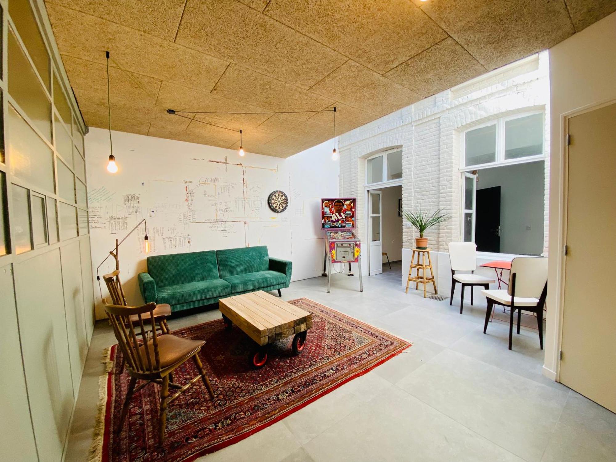 Oasis Urbaine - Spacieux Et Calme Avec Patio Лілль Екстер'єр фото