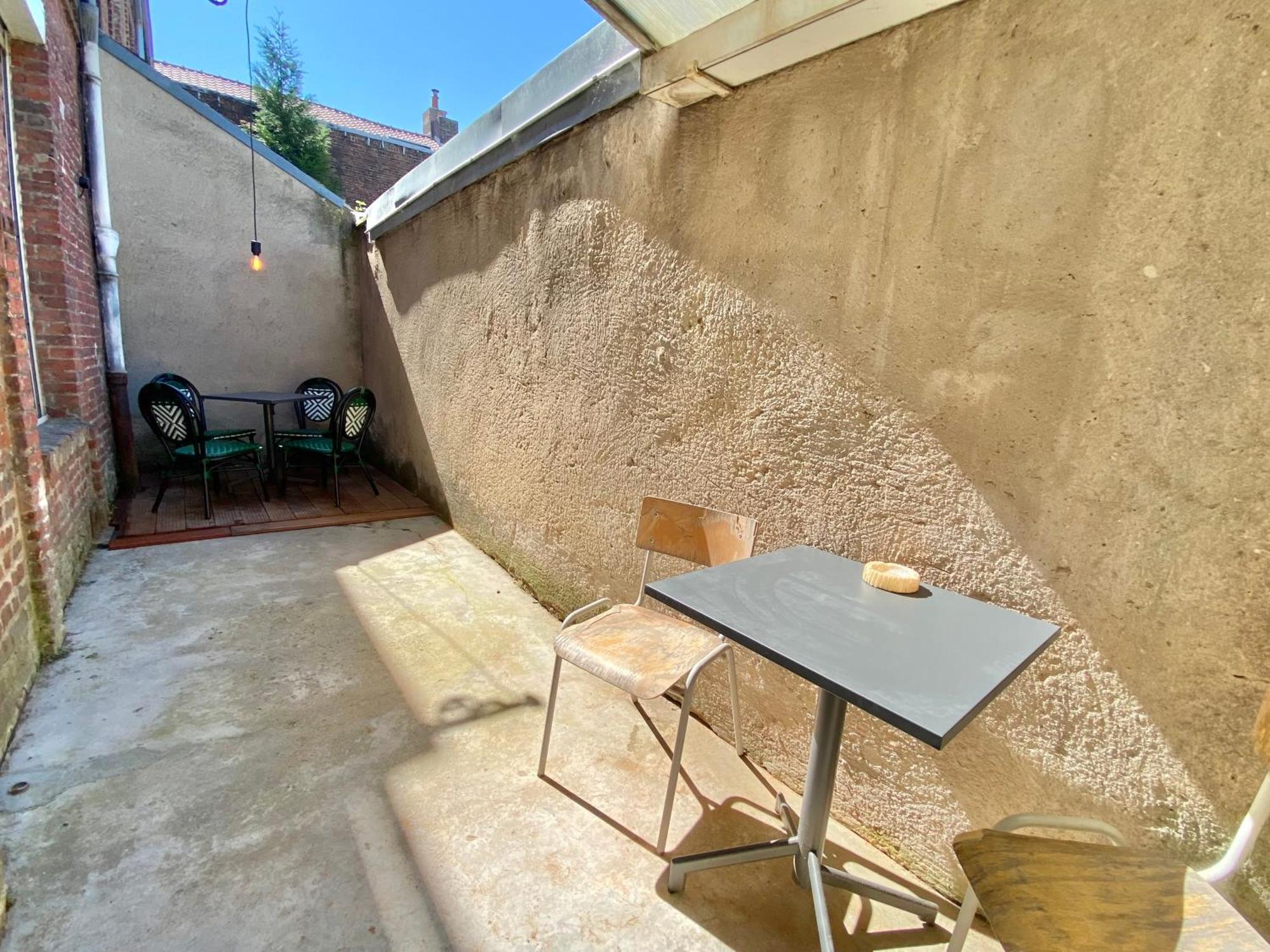 Oasis Urbaine - Spacieux Et Calme Avec Patio Лілль Екстер'єр фото